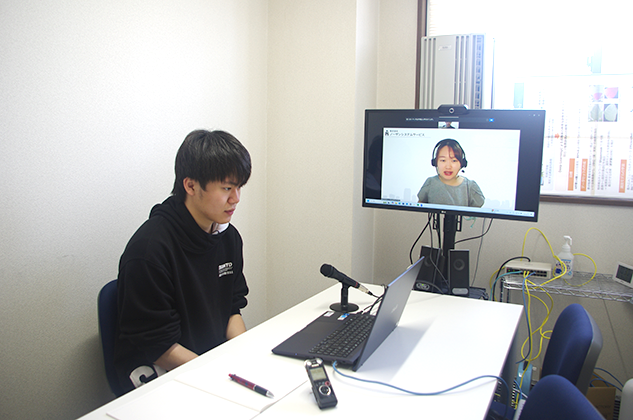 リモート打ち合わせの様子