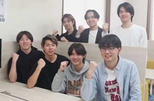 T.Mさんの先輩社員との様子