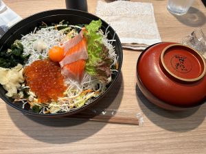 H.Tさんの江ノ島にあった時のしらす丼の写真